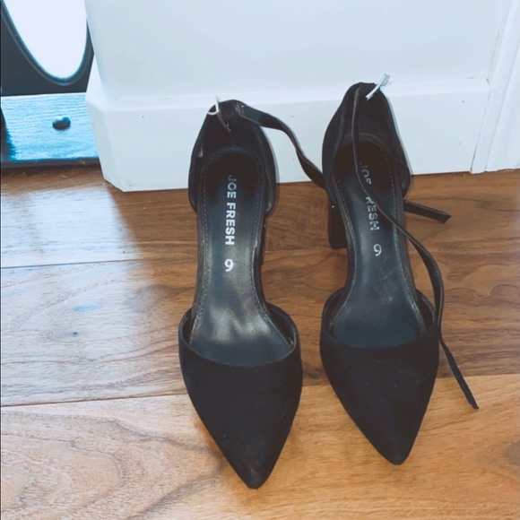 Black Heels - Picture 1 of 2